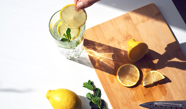 Limonadă cu mentă făcută în casă