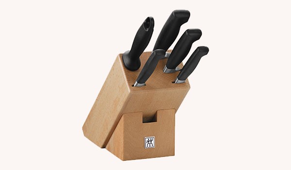 Bloc de cuțite sau bară magnetică? Cum îți organizezi cuțitele