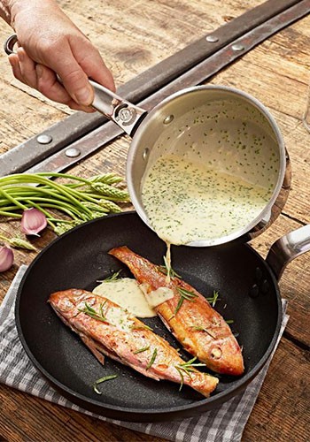 Tigăi antiaderente în bucătărie: avantajele gamei de Buyer CHOCTigăi antiaderente în bucătărie: avantajele gamei de Buyer CHOC